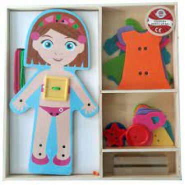 WOODEN GIRL DRESS UP